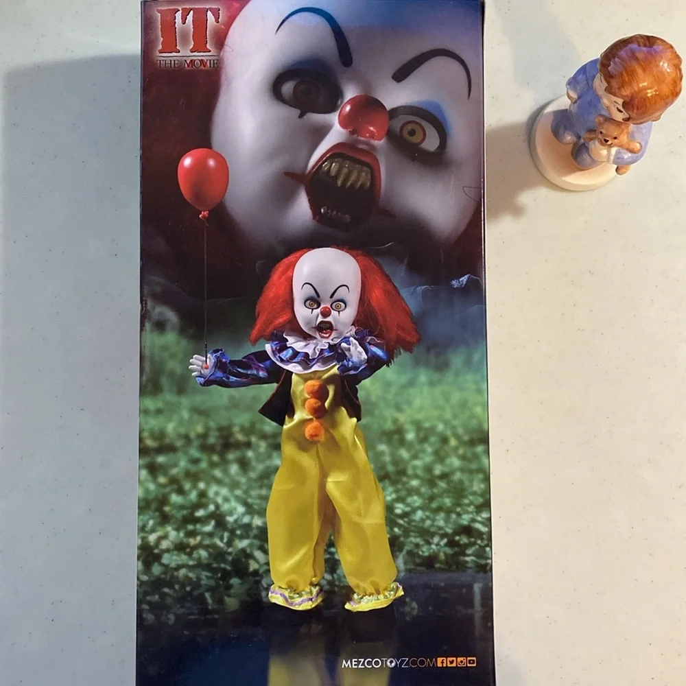 Living Dead Dolls Pennywise